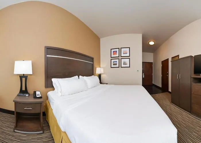 Hotel Express & By Ihg 3*