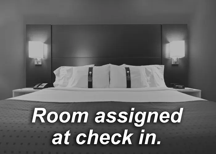 Express & By Ihg Hotel Globe