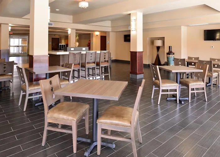 Hotel Express & By Ihg 3*