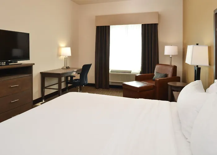 Express & By Ihg Hotel 3*