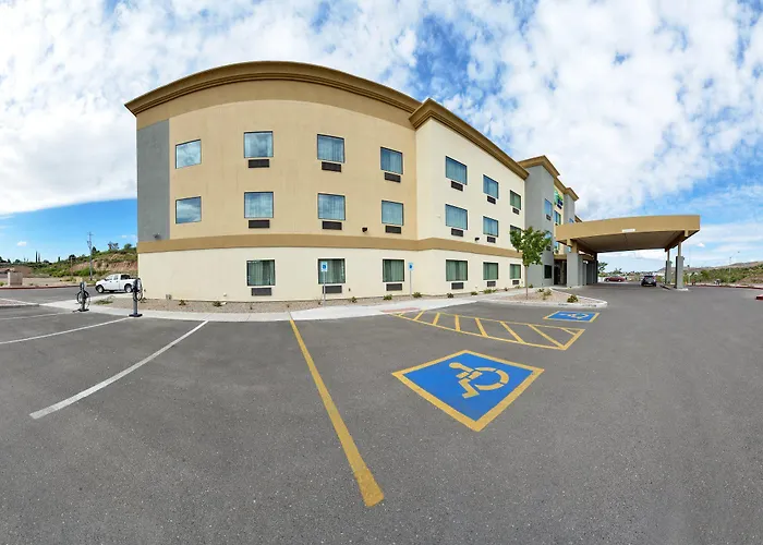 Hotel Express & By Ihg