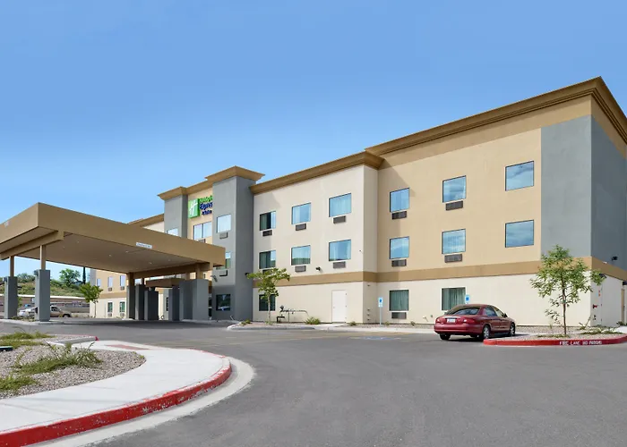 Hotel Express & By Ihg Globe