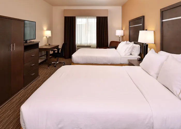 Express & By Ihg 3* Globe
